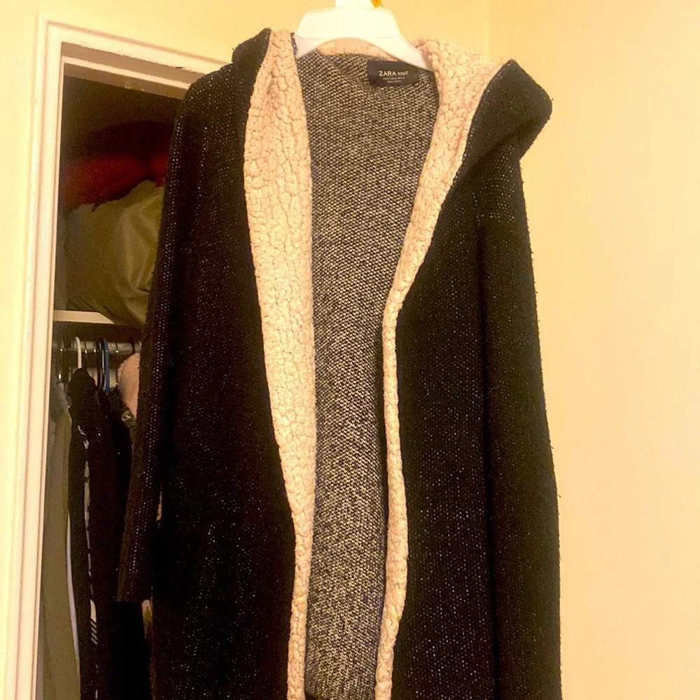 Beautiful cozy hoodie sweater, small, Zara Knit - Picture 1 of 2